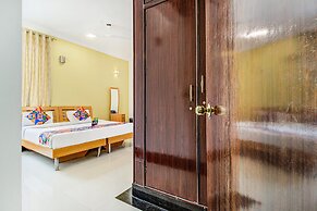 Fabhotel Emara Grand