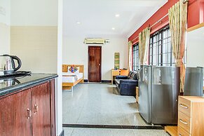 Fabhotel Emara Grand