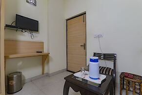 Fabhotel Govinda Royal