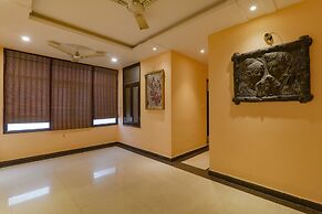 Fabhotel Govinda Royal