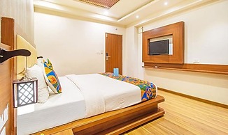 FabHotel Royal Stay I