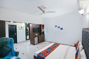 FabExpress Lloyd House