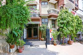 FabExpress Lloyd House