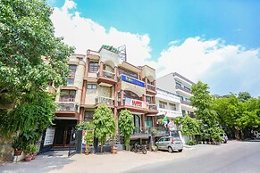 FabExpress Lloyd House