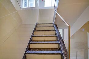 Fabhotel Starwood Residency