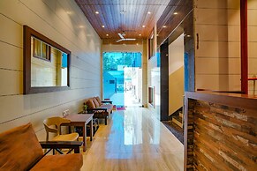 Fabhotel Starwood Residency