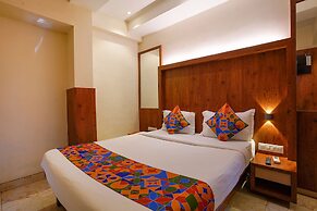 Fabexpress Super 7 Inn