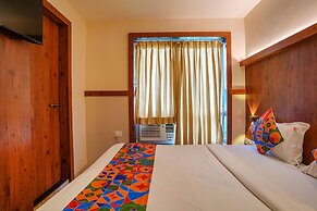 Fabexpress Super 7 Inn