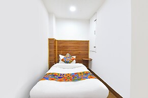 Fabhotel F9 Mall Road