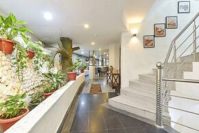 Fabhotel F9 Mall Road