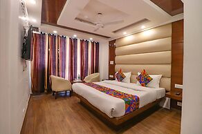 Fabhotel F9 Mall Road