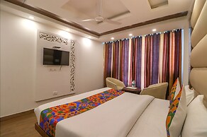 Fabhotel F9 Mall Road