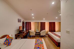 Fabhotel F9 Mall Road