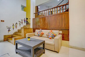 Fabhotel Vardhan House