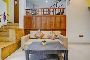 Fabhotel Vardhan House