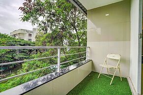 Fabhotel Vardhan House