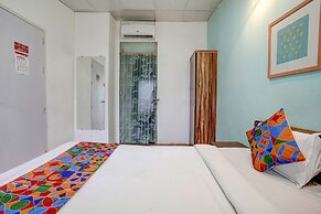 Fabhotel Vardhan House