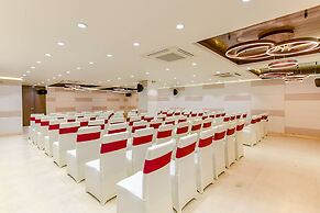 Fabhotel Prime Oasis Blue