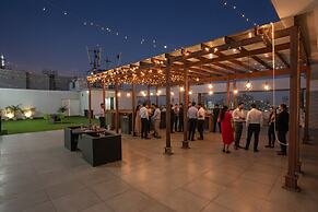 Fabhotel Sapphire 83
