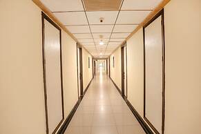 Fabhotel Sapphire 83