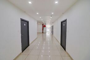 Fabhotel Premium Kashi