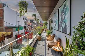 Fabhotel Premium Kashi