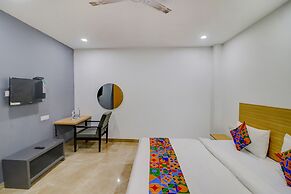 Fabhotel Premium Kashi