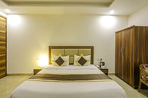 Fabhotel White House Bnb