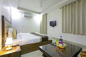 Fabhotel White House Bnb