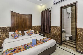 Fabhotel Jindal Palace