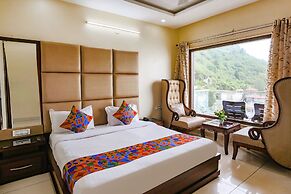 FabHotel Winterline Inn