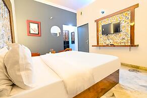Fabhotel Classic Holiday