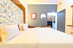 Fabhotel Classic Holiday