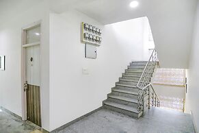 Fabhotel Aravali Suites