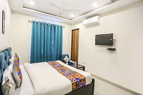 Fabhotel Shiv Rachna
