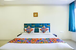 Fabhotel Shiv Rachna