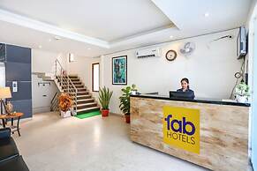 Fabhotel Royal Touch