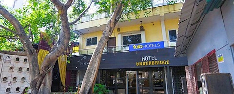 FabHotel Under Bridge