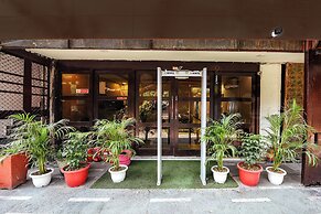 FabHotel Under Bridge