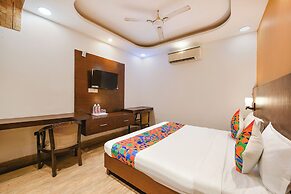 FabHotel Under Bridge