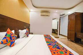 FabHotel Under Bridge