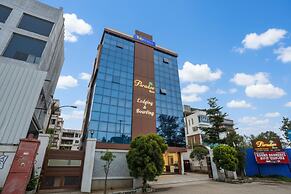Fabhotel Paradise Inn