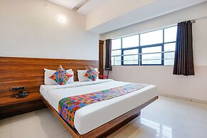 Fabhotel Paradise Inn