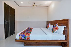 Fabhotel Paradise Inn