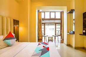 Fabexpress Gateway Inn