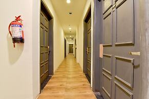 FabHotel Indian Tulip