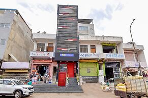 FabHotel Indian Tulip