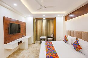 Fabhotel Golf Inn Golf course Road Gurugram