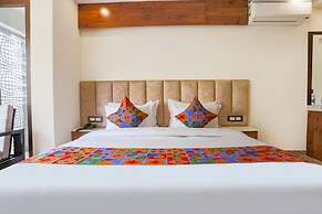 Fabhotel Golf Inn Golf course Road Gurugram