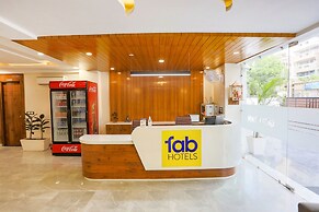 Fabhotel Golf Inn Golf course Road Gurugram